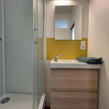 A Room In City * Nantes